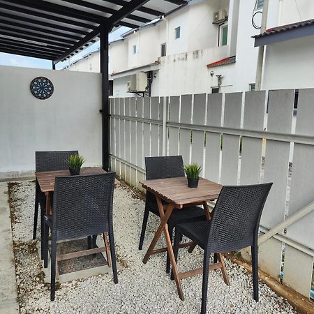 Prima Guest House - Puncak Alam Homestay Mus-Lim Friendly Bandar Puncak Alam Εξωτερικό φωτογραφία